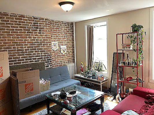 2nd image of 221 Avenue B APT 4