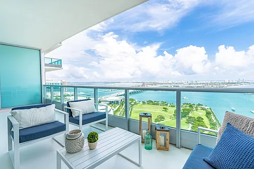 900 Biscayne Blvd Photo 1