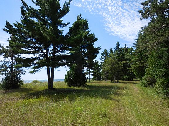 2nd image of Thompson Trails Road