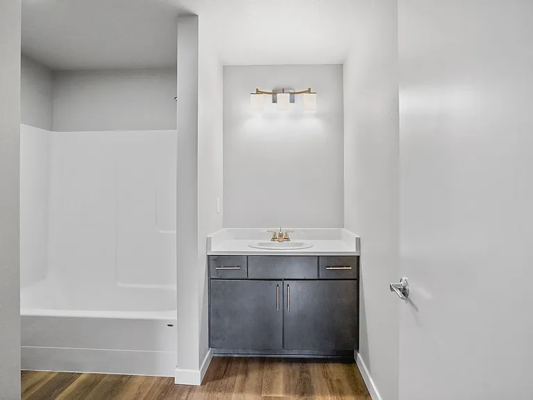 Fisher Park Apartments — Photo 55
