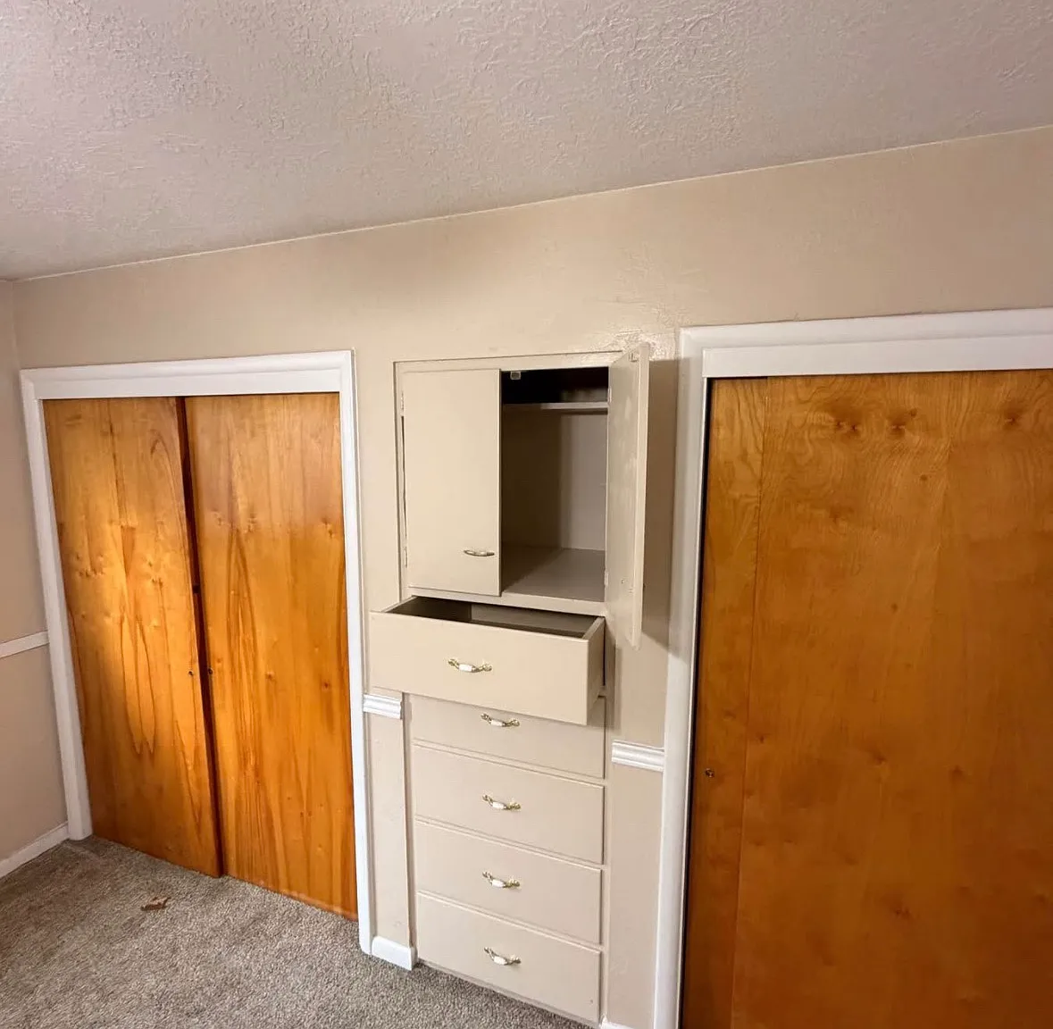 1 bed, 3325 sqft, $600 — Photo 2