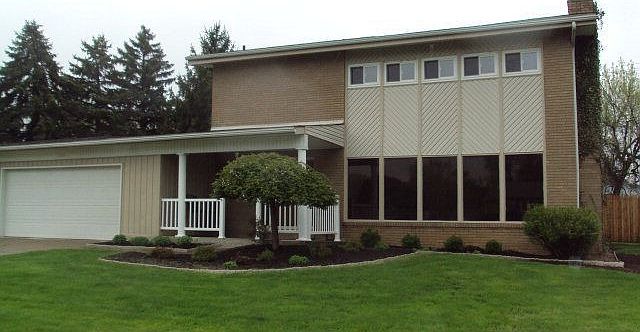 1st image of 888 Bexley Ave