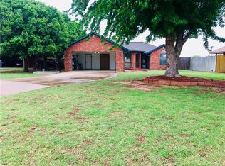 2924 Laurel Cir, Altus, OK 73521
