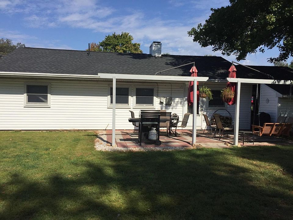 2nd image of 402 Trenton Rd