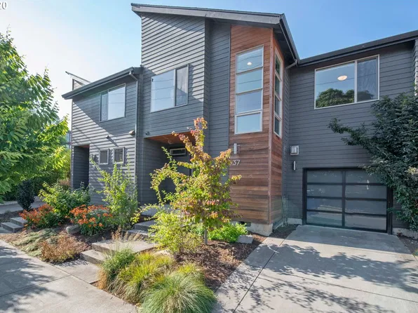 37 NE Skidmore St, Portland, OR 97211