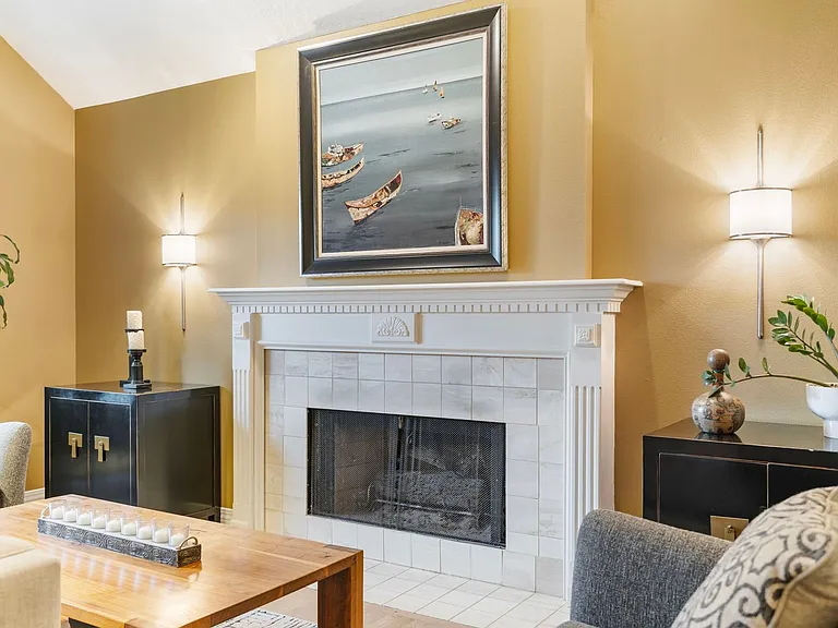 13278 Vermeer Dr — Photo 9
