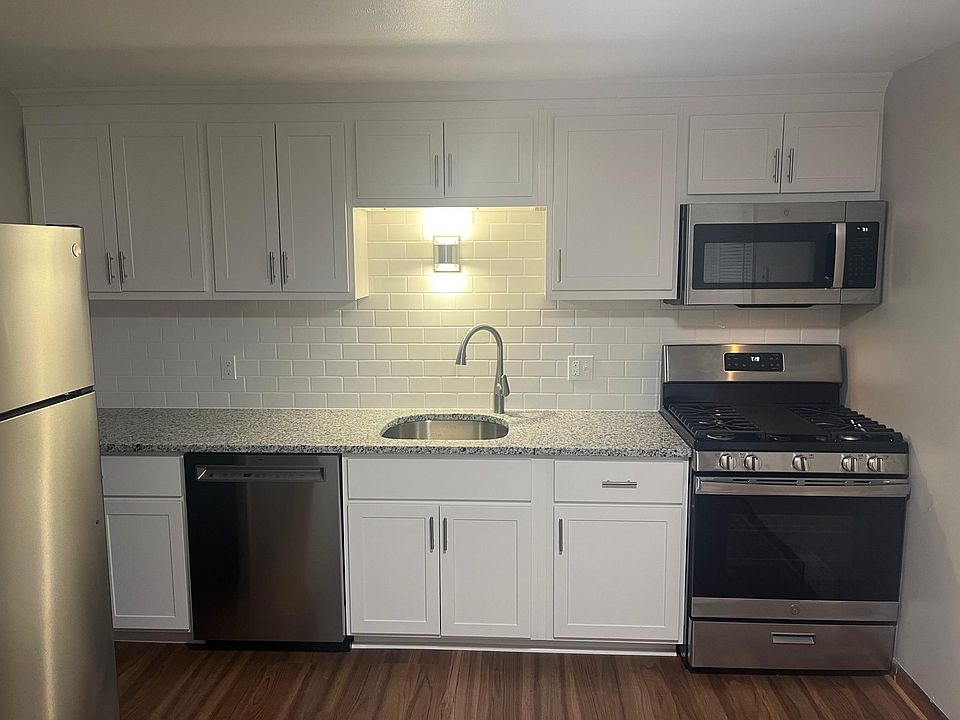 1st image of 321 Crosby Ave