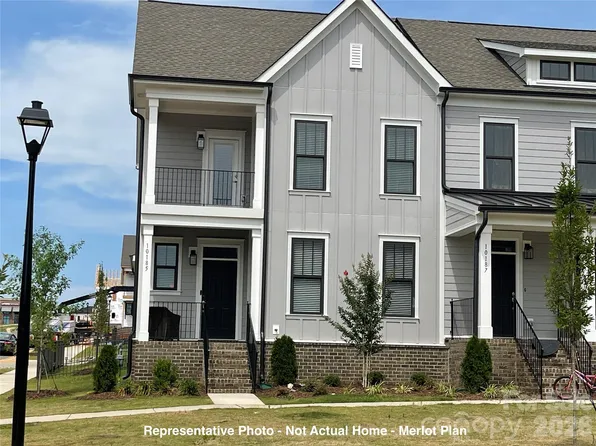 10225 Rainier Trail Dr NW, Huntersville, NC 28078