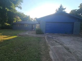 108 Wayne St, Poteau, OK 74953