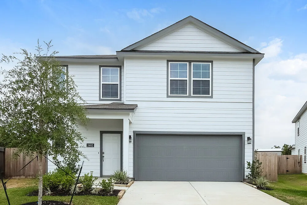 4 bed, 2.5 bath, 1882 sqft, $1,785 — Photo 1