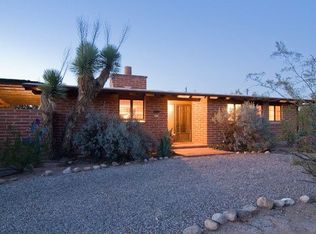 2215 E Kleindale Rd, Tucson, AZ 85719