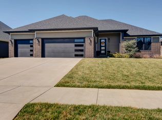 6085 S Maryland Avenue, Springfield, MO 65810