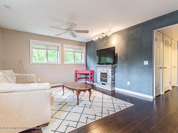 4th image of 523 Bainbridge Dr APT 31