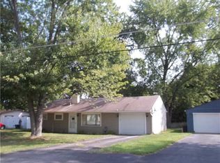 360 Crestwood Dr, New Castle, PA 16101