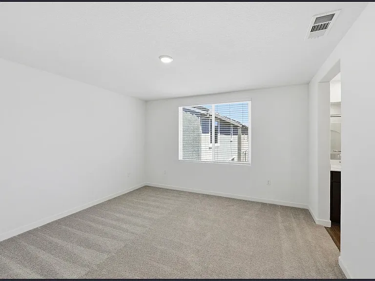 1211 Leonhardt Loop — Photo 8