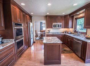 N59W26480 Indian Head Dr, Lisbon, WI 53089