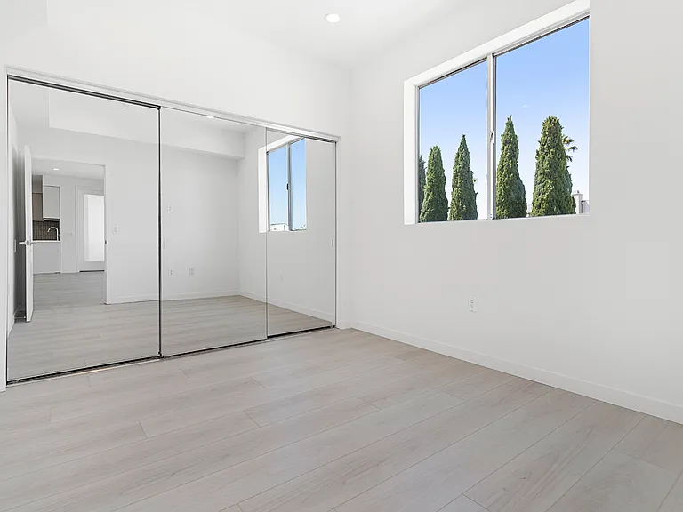 11727 Kiowa Ave — Photo 26