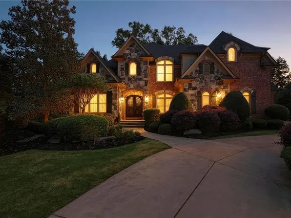 8340 Colonial Pl, Duluth, GA 30097