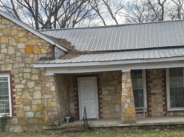 214 E 2nd St, Russellville, KY 42276
