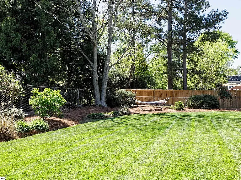 512 Devenger Rd — Photo 33
