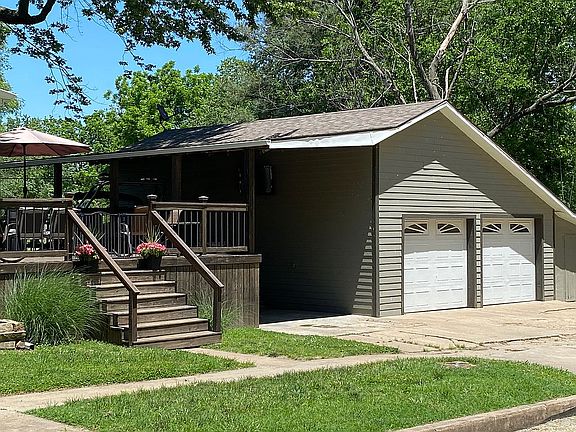 3rd image of 600 N Green St