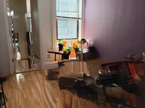 4th image of 3033 41st St APT 2R