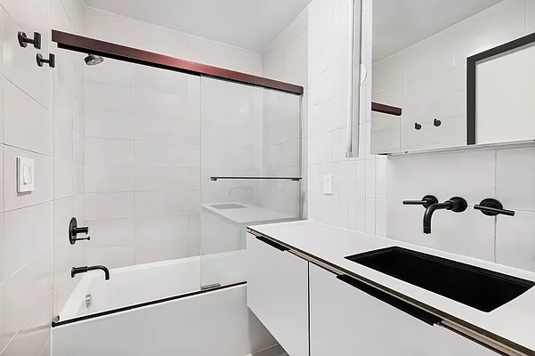 Rented by Corcoran | media 21