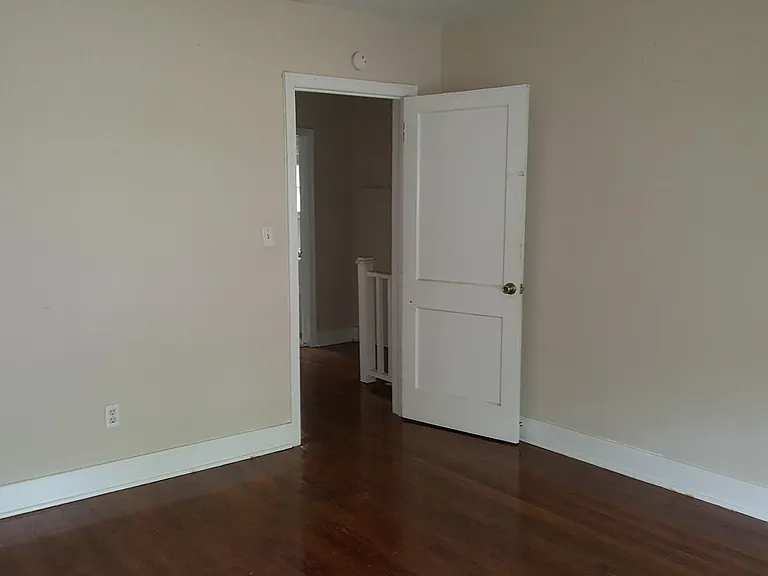 327 Decelle St #A — Photo 15