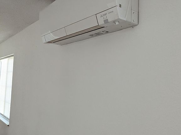 5th image of 839 Sprig Ct SE