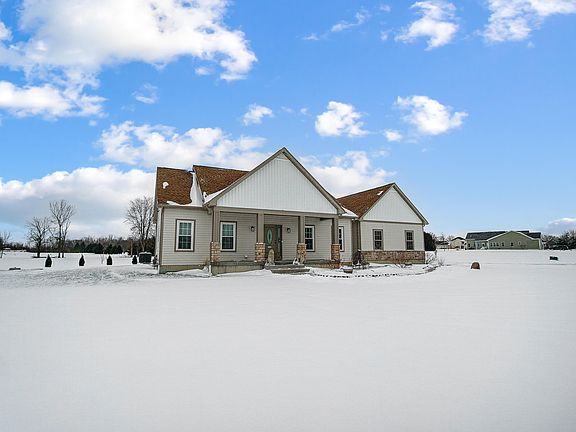 2nd image of 10325 Fairfield Farms Dr