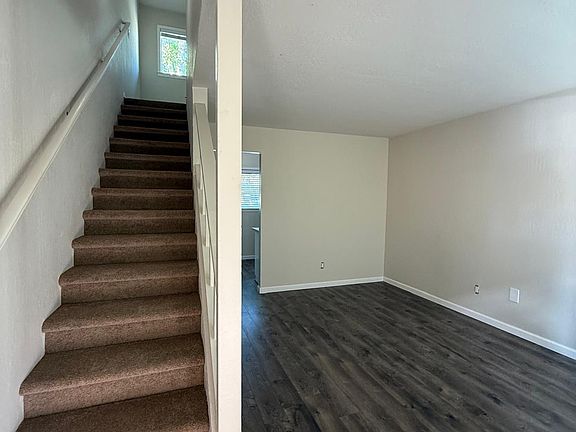 3rd image of 731-733 Cherry St #11437903