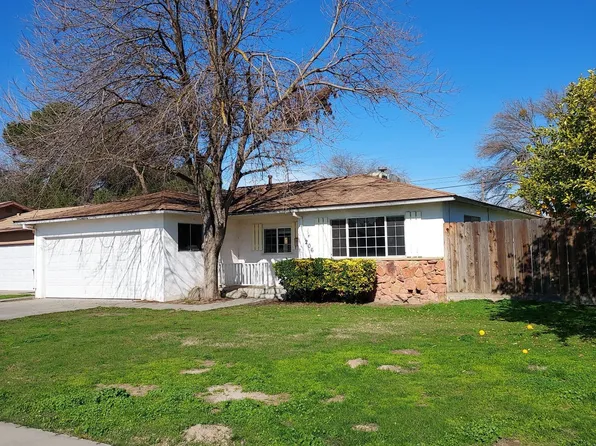 206 W Spring Ln, Lemoore, CA 93245