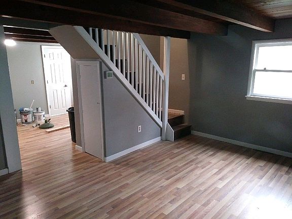 3rd image of 163 Phillips Ave