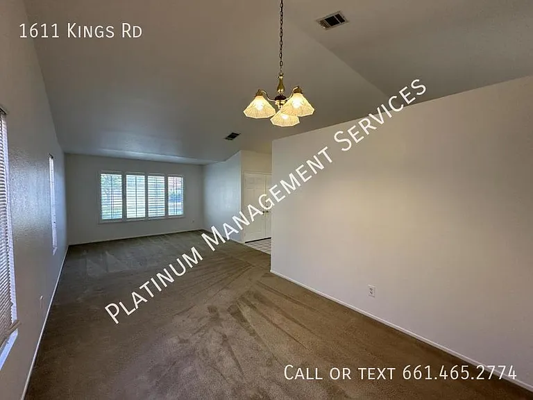 1611 Kings Rd — Photo 3
