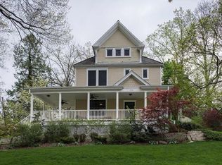 116 Valley Rd, Saint Louis, MO 63119