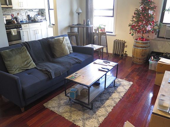 5th image of 217 Spencer St #3A