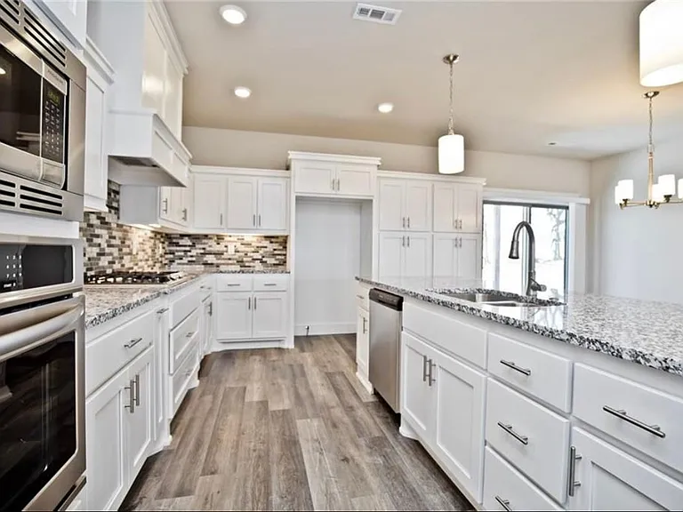 3604 Brittany Rd — Photo 14