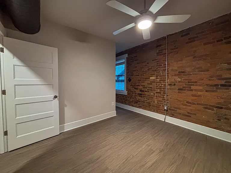 1318 Main St #2 — Photo 9