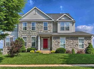 474 Countryside Rd, Seven Valleys, PA 17360