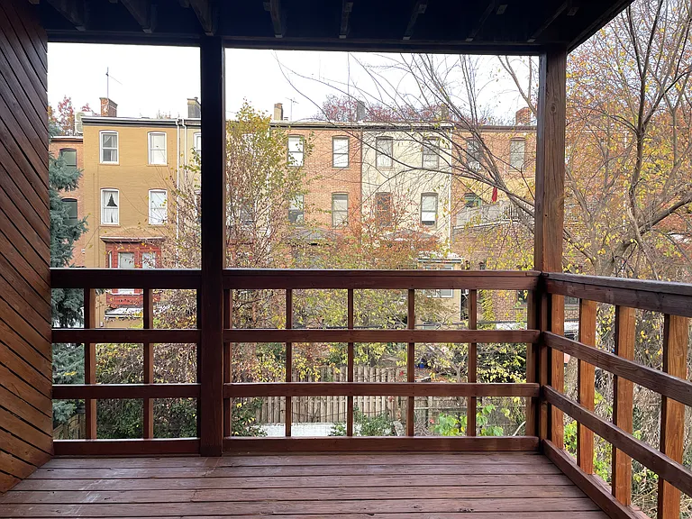 98 Bright St #2R — Photo 6