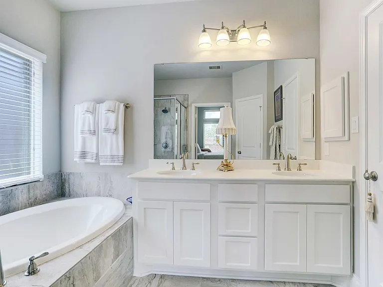 8126 Silverspot Ln — Photo 27