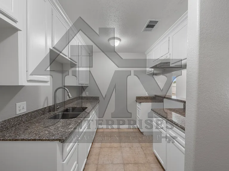819 Tidwell Rd #A — Photo 8