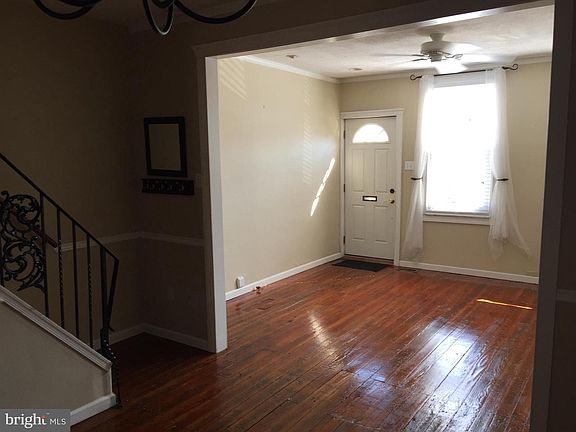 3rd image of 4537 Saint Davids St