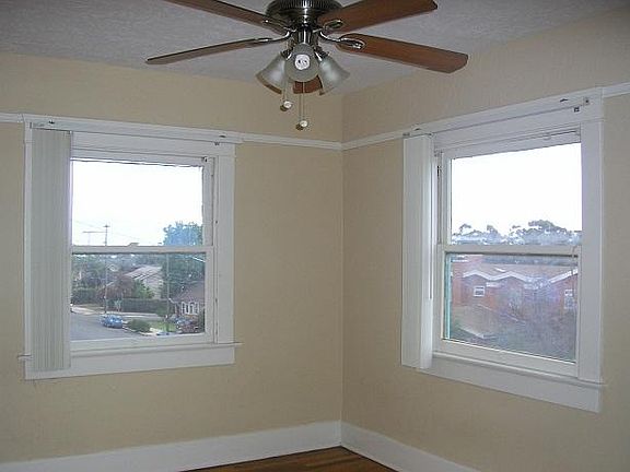 5th image of 2953 Fir St