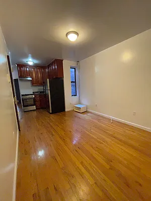 Rented by Peter R. Hungerford, LREB | media 44