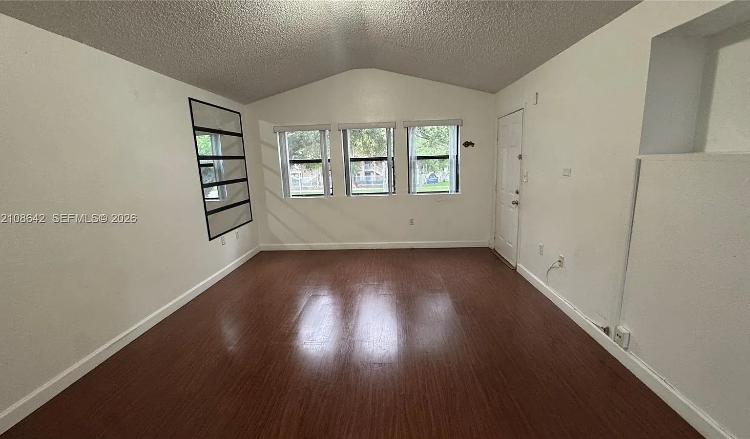 Biscayne Beach Club Condo — Photo 4