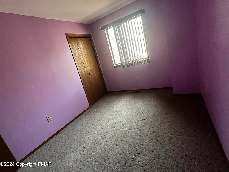 509 Wales Ct — Photo 13