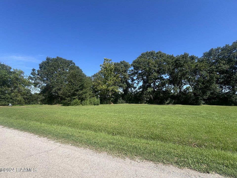 2nd image of 130 Pellerin Rd
