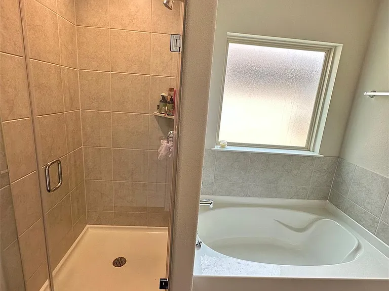 4231 Tulip Oak Dr — Photo 13