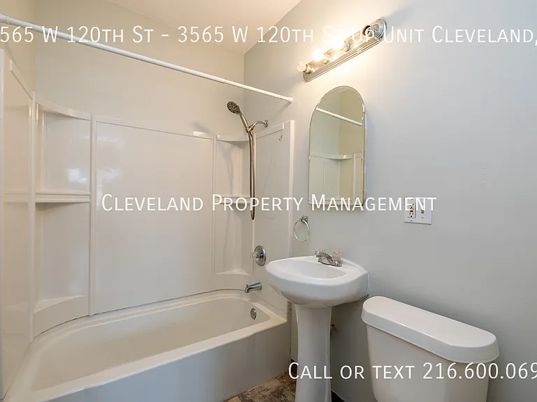 3565 W 120th St #3565 W 120TH ST UP U — Photo 14